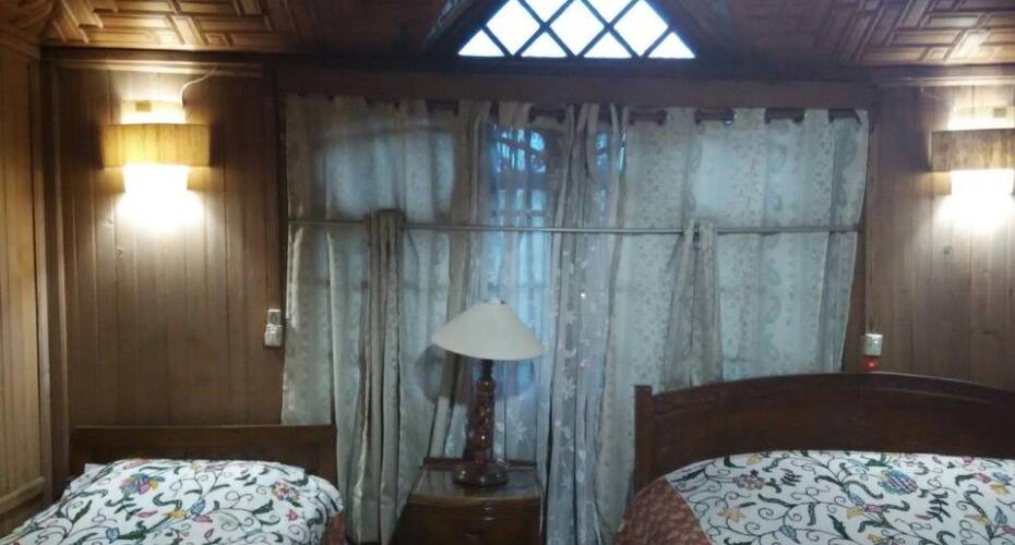 Akbar Group of Heritage Houseboat, Srinagar 3